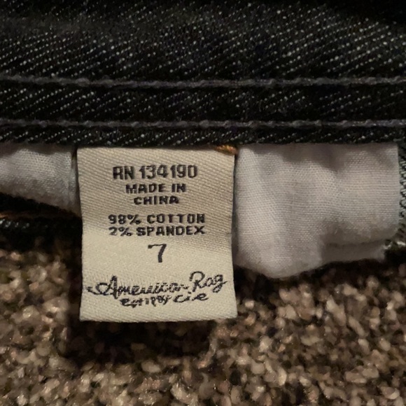 Shorts - Picture 7 of 7